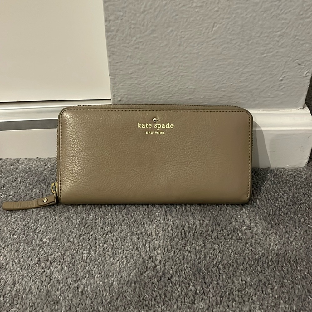 Kate Spade long wallet